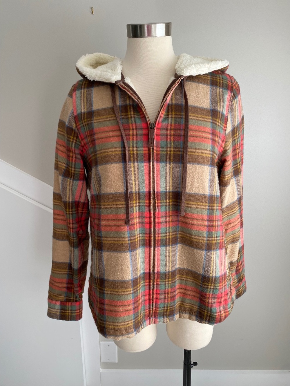 LL Bean Scotch Plaid Flannel Sherpa-lined Hoodie Jacket - Size S